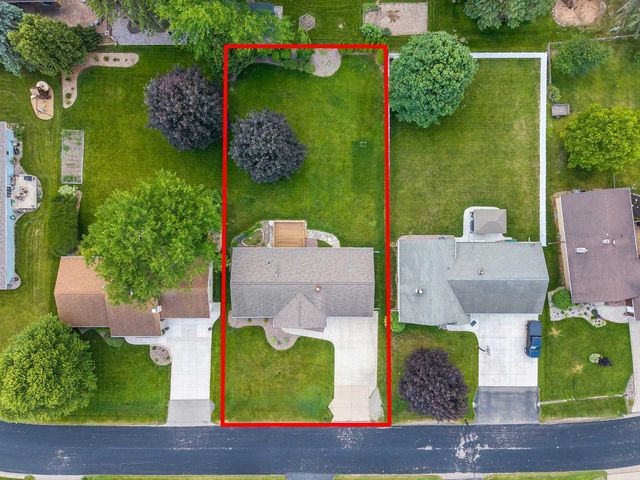 2615 W SUNNYVIEW CIRCLE, Appleton, WI 54914