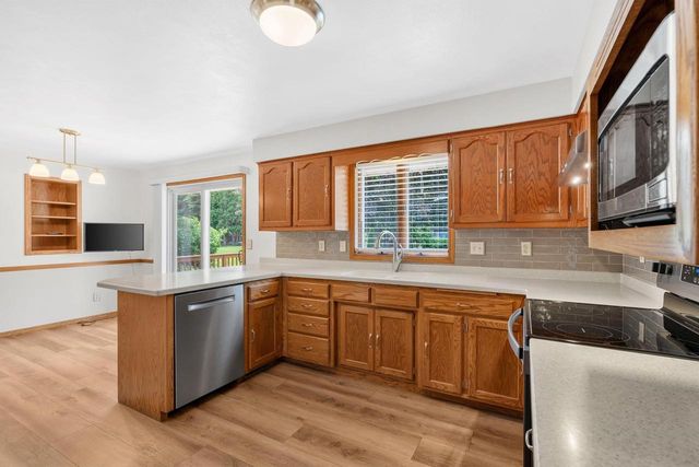 2615 W SUNNYVIEW CIRCLE, Appleton, WI 54914