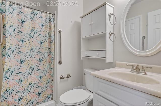 9155 Satelite Drive, White Lake Charter Township, MI 48386