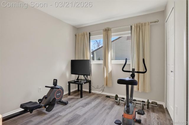 9155 Satelite Drive, White Lake Charter Township, MI 48386