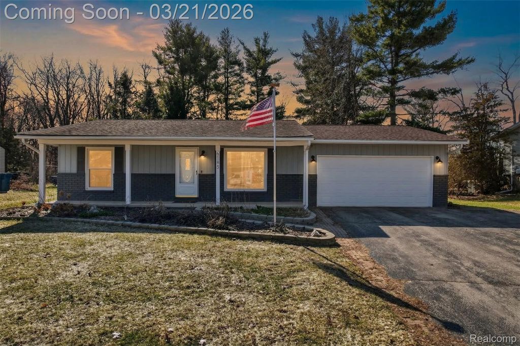 9155 Satelite Drive, White Lake Charter Township, MI 48386