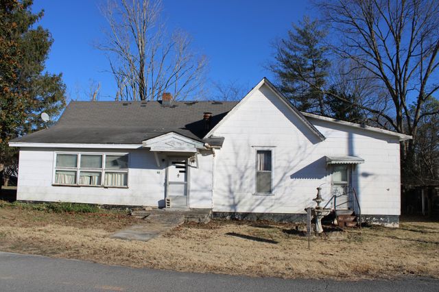62 High Street, Viola, TN 37394