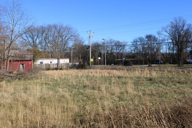 62 High Street, Viola, TN 37394