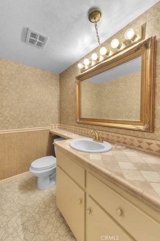 13425 Mistletoe, Chino, CA 91710