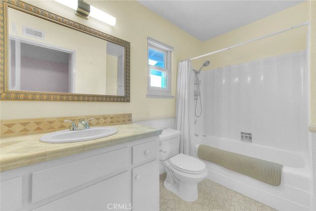 13425 Mistletoe, Chino, CA 91710