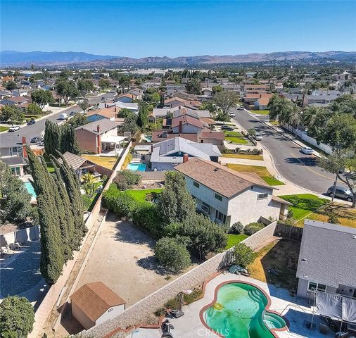 13425 Mistletoe, Chino, CA 91710