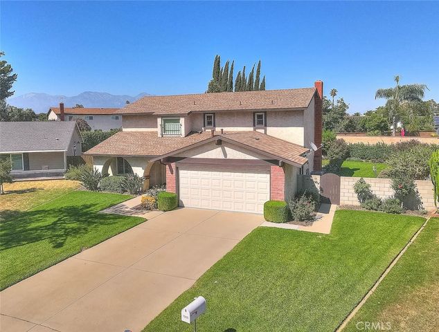 13425 Mistletoe, Chino, CA 91710