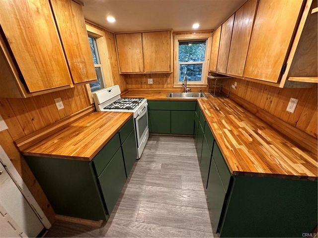 9428 Lilac Drive, Forest Falls, CA 92339