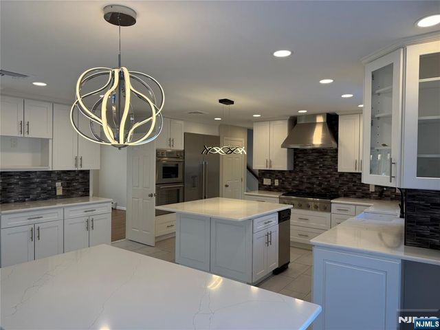 15 Gristmill Lane, Upper Saddle River, NJ 07458