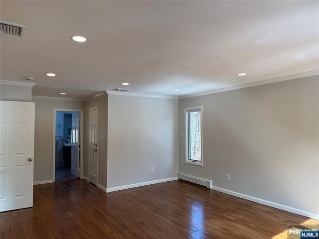 15 Gristmill Lane, Upper Saddle River, NJ 07458