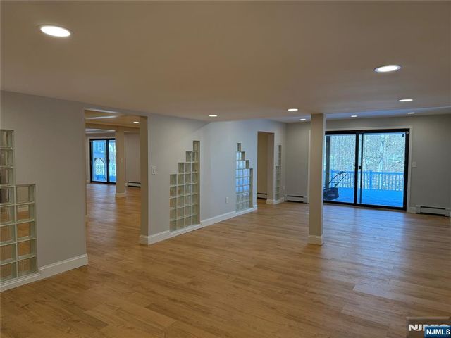 15 Gristmill Lane, Upper Saddle River, NJ 07458