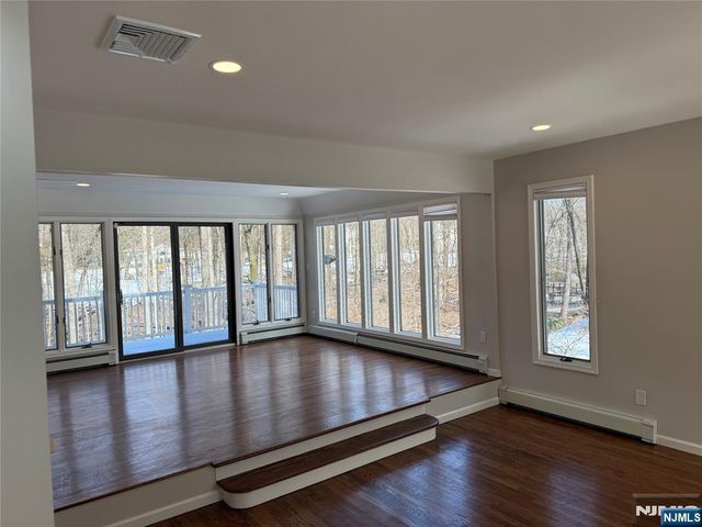 15 Gristmill Lane, Upper Saddle River, NJ 07458