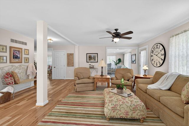 464 Butler Street, Northville City, MI 48167