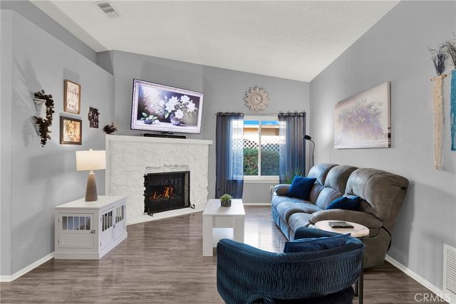 7532 Marconia Court, Fontana, CA 92336