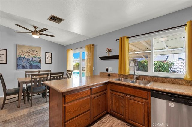 7532 Marconia Court, Fontana, CA 92336