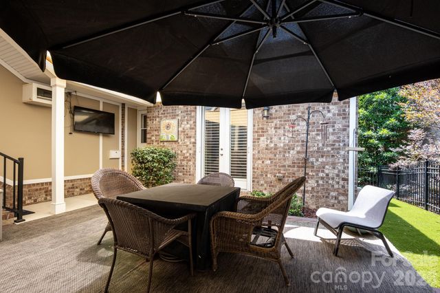 5566 Village Drive NW, Concord, NC 28027