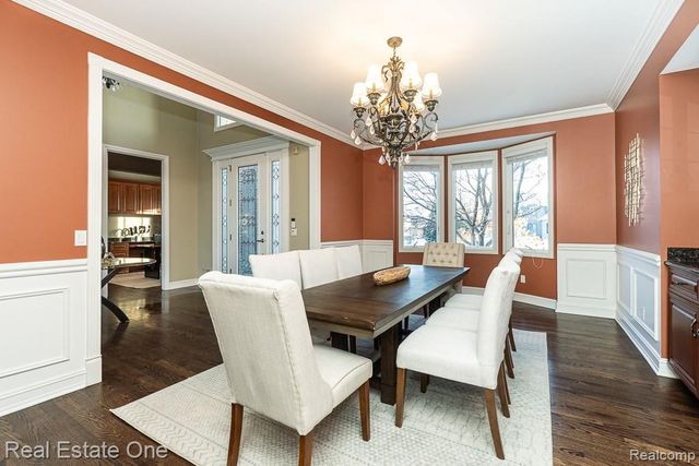 534 Parkland Hills Drive, Rochester, MI 48306