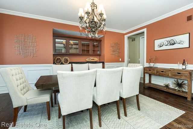 534 Parkland Hills Drive, Rochester, MI 48306