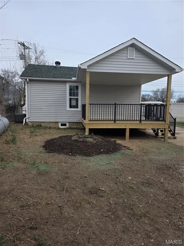 715 Walnut Street, Washington, MO 63090