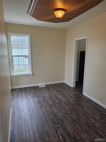 715 Walnut Street, Washington, MO 63090