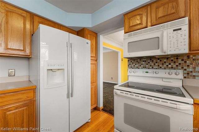 30502 Birch Tree Drive, Warren, MI 48093