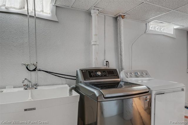 30502 Birch Tree Drive, Warren, MI 48093