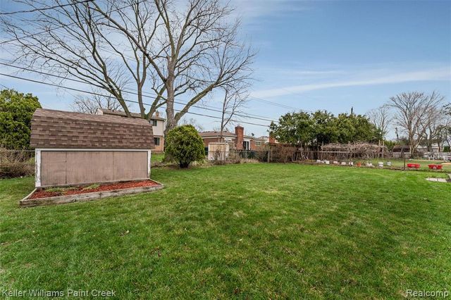 30502 Birch Tree Drive, Warren, MI 48093