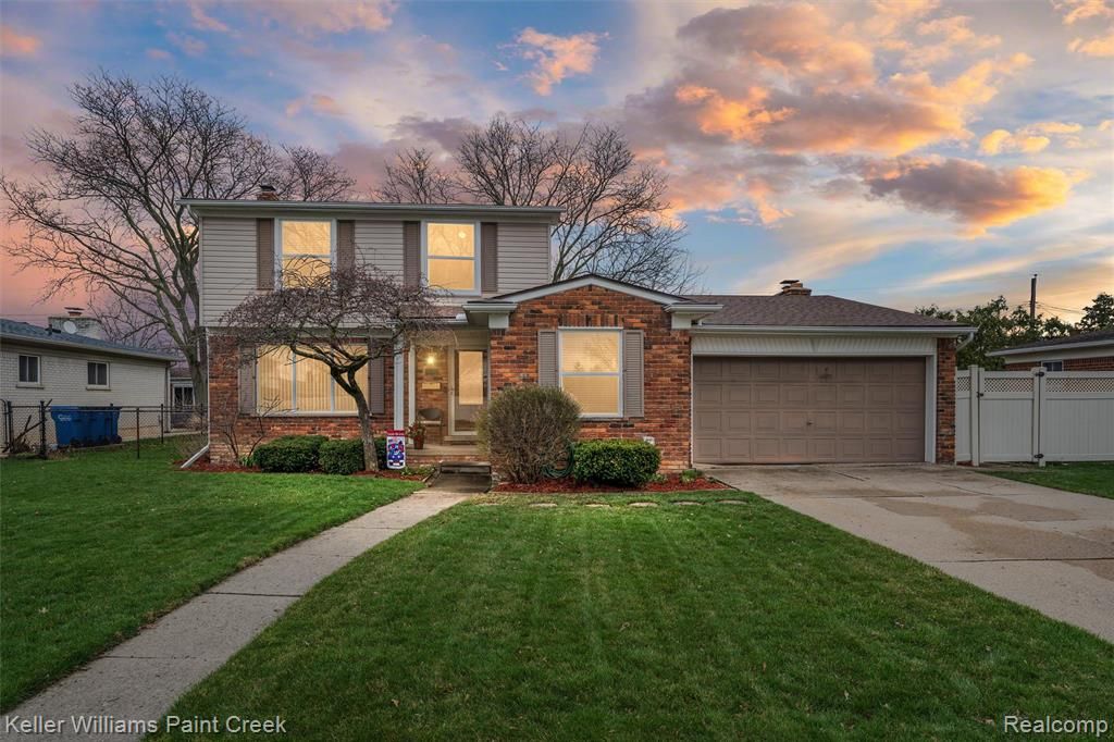 30502 Birch Tree Drive, Warren, MI 48093