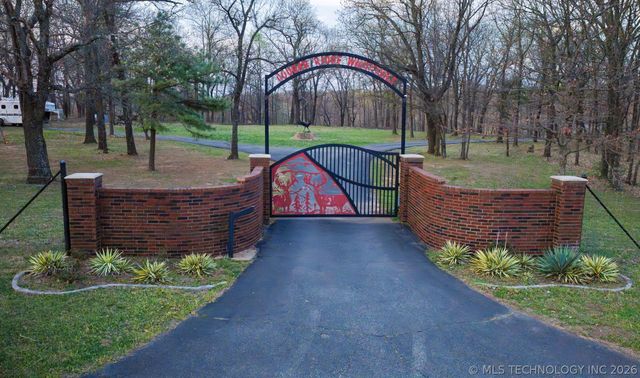 7130 W 420 Road, Chelsea, OK 74016