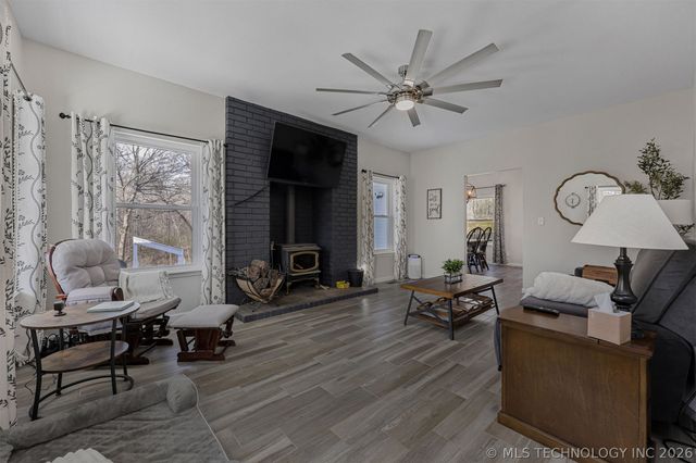 7130 W 420 Road, Chelsea, OK 74016