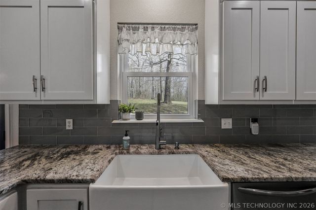 7130 W 420 Road, Chelsea, OK 74016