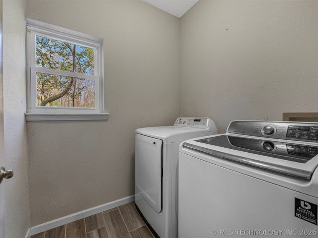 7130 W 420 Road, Chelsea, OK 74016