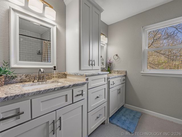 7130 W 420 Road, Chelsea, OK 74016