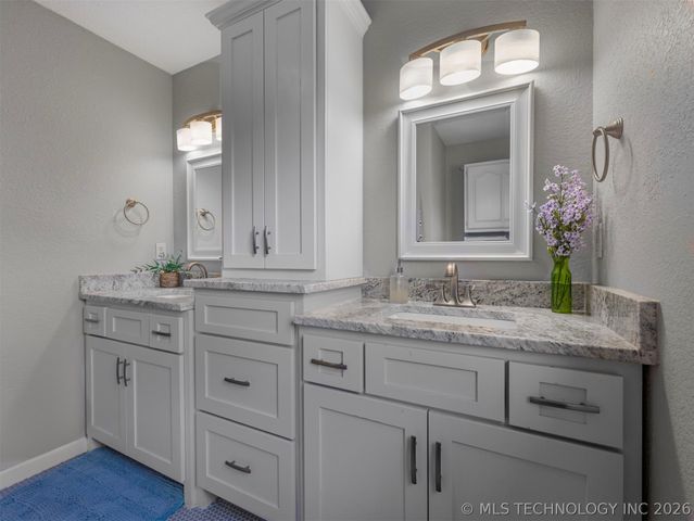 7130 W 420 Road, Chelsea, OK 74016