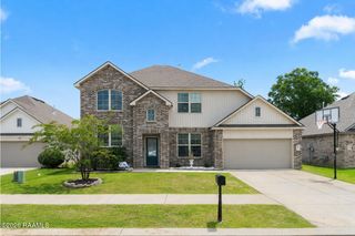 203 S Lakepointe Drive, Lafayette, LA 70506