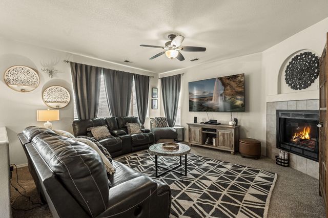 5908 Mesa Sombra Place NW, Albuquerque, NM 87120
