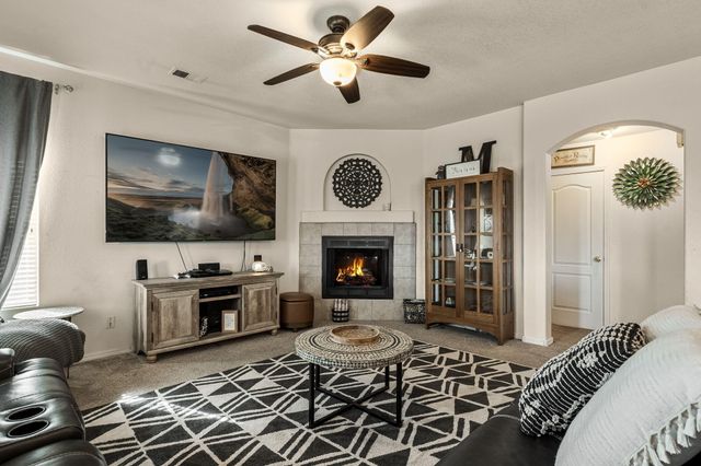 5908 Mesa Sombra Place NW, Albuquerque, NM 87120
