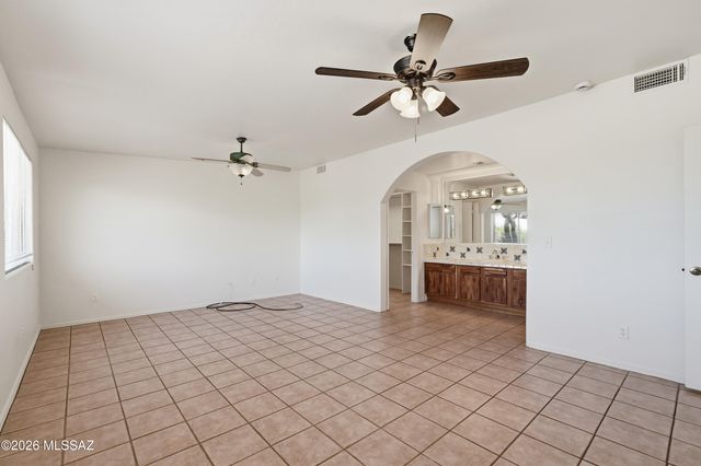 2235 E Camino El Ganado, Tucson, AZ 85718