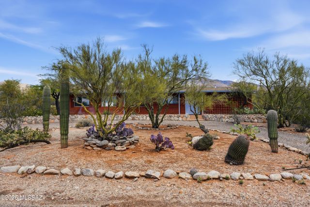 2235 E Camino El Ganado, Tucson, AZ 85718