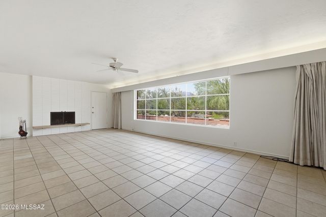 2235 E Camino El Ganado, Tucson, AZ 85718