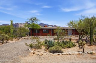 2235 E Camino El Ganado, Tucson, AZ 85718
