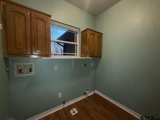 514 Chestnut, Van, TX 75790