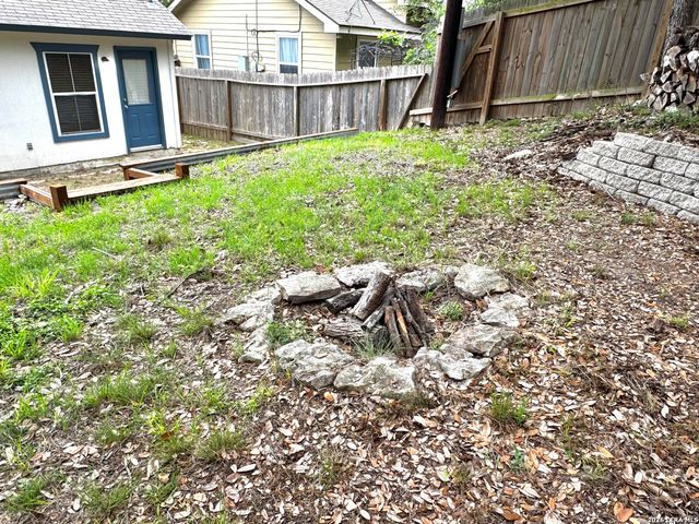 1439 BONNYVIEW DR, Canyon Lake, TX 78133