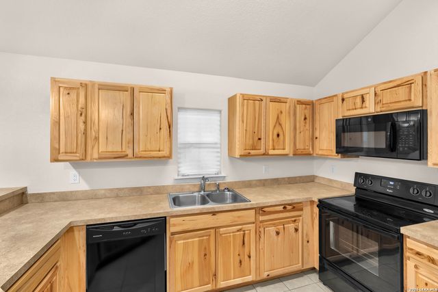 1439 BONNYVIEW DR, Canyon Lake, TX 78133