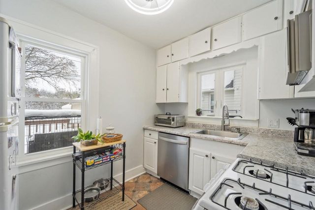 562 S Moreland BOULEVARD, Waukesha, WI 53188