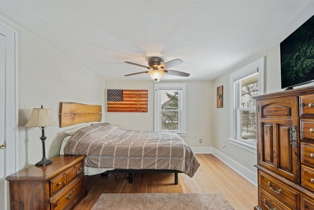 562 S Moreland BOULEVARD, Waukesha, WI 53188