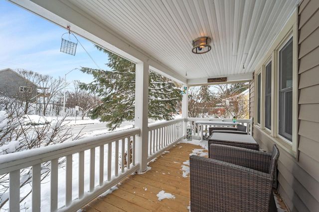 562 S Moreland BOULEVARD, Waukesha, WI 53188