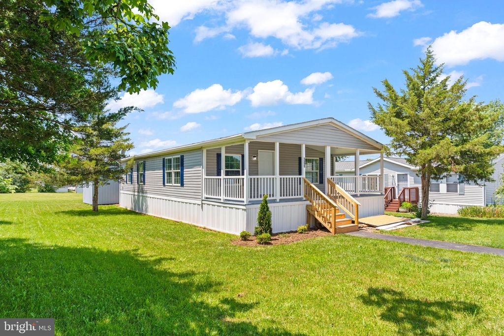 300 DEAN ST, Elizabethtown, PA 17022