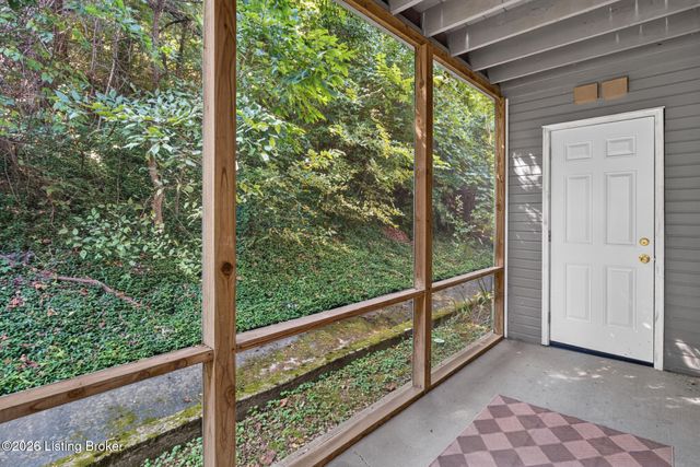 410 Mockingbird Valley Rd APT 11, Louisville, KY 40207
