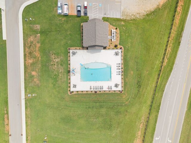 397 Campfire Ct, Winchester, TN 37398